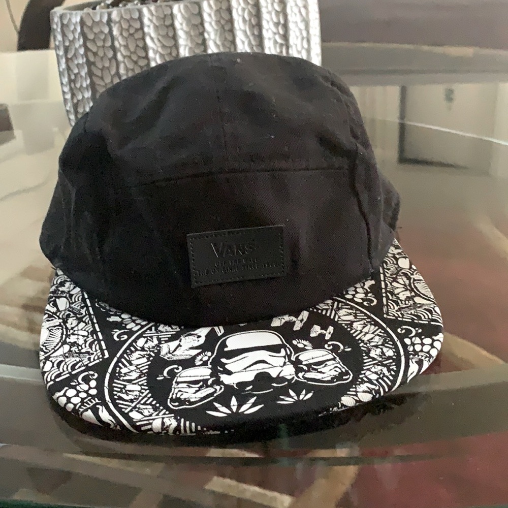 Vans in collaboration with Star Wars. Like new!!!